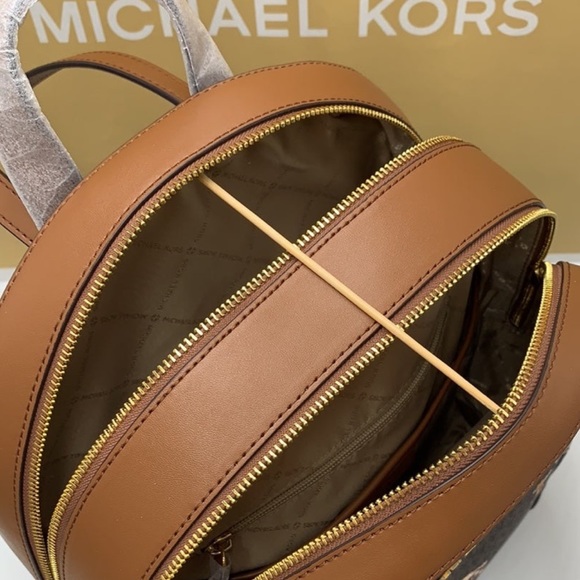 Michael Kors Jaycee Large Zip Pocket Backpack Brown - Picture 9 of 16